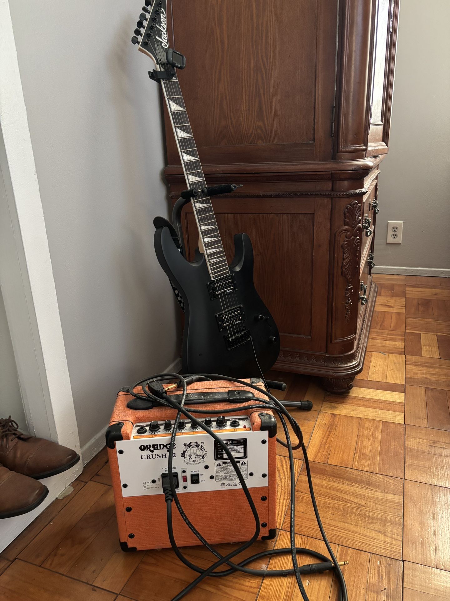 Jackson Electrical Guitar /w Amp