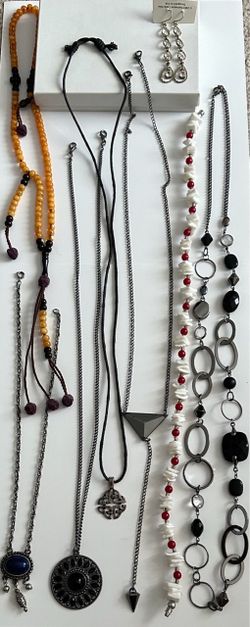 9-Piece Fashion Jewelry Lot - Vintage Boho Style Necklaces & Earrings
