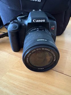 Canon EOS Rebel T6i Camera + bag