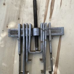 Heavy duty tool pulley