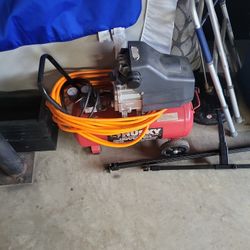 Husky 8 Gallon Compressor 
