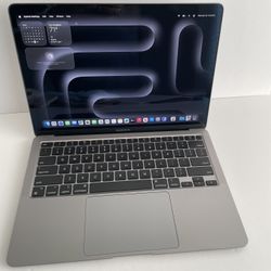 Apple MacBook Air 13 (2020 Model/ M1 chip) 8GB Ram Great laptop (100% battery) 