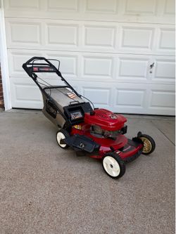 Toro 22 Inch Self Propelled Lawnmower