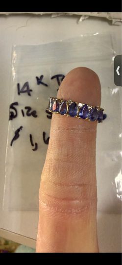 14k teardrop tanzanite/nat diamond ring