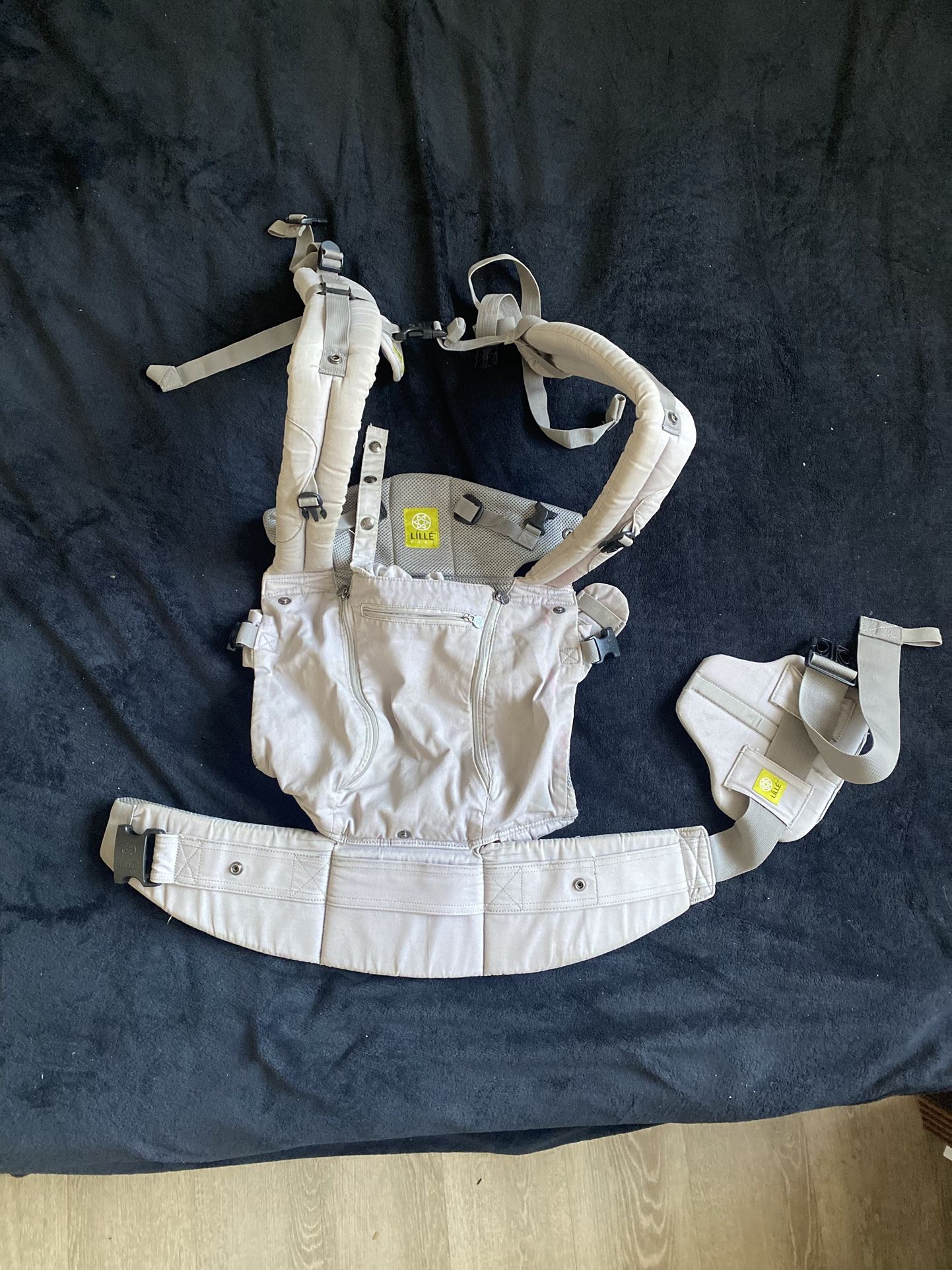 LilleBaby Baby Carrier