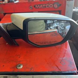 16-21 Honda Civic. Mirror With Camera Passenger Part