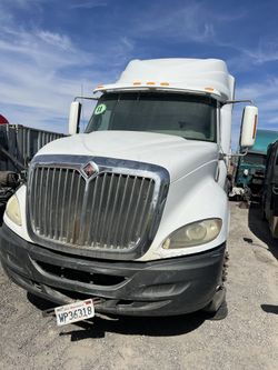 2011 International Prostar+