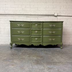 Delivery is available Vintage solid wood Bassett dresser with 9 storage drawers $590 OBO! 