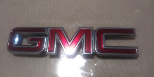 GMC front logo