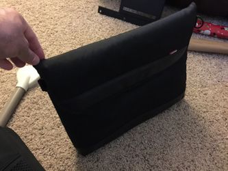 Slim laptop bag