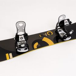 Full Beginner Snowboard Package – Board, Boots (size 10), Helmet, Goggles & Burton Bag