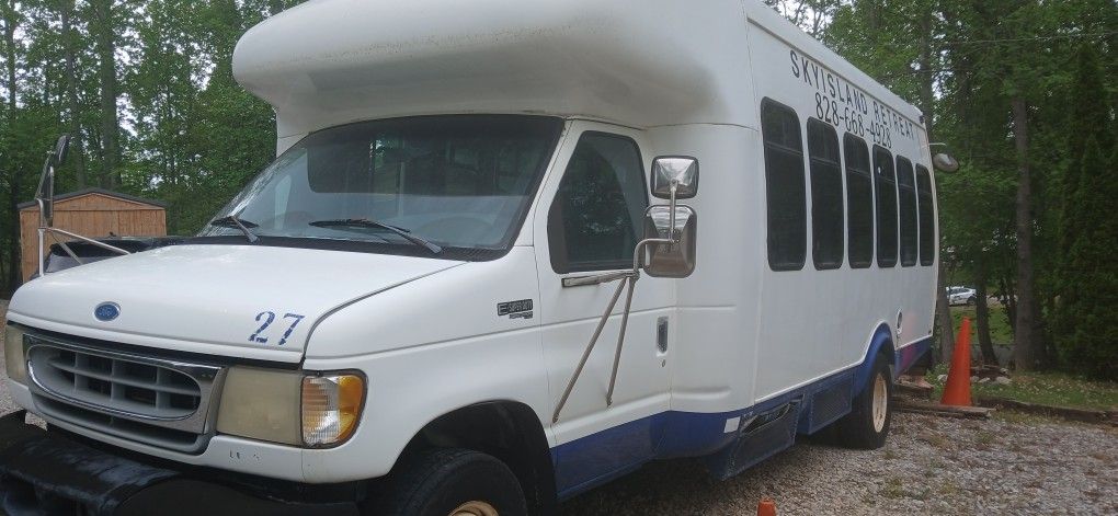 2008 Ford Econoline