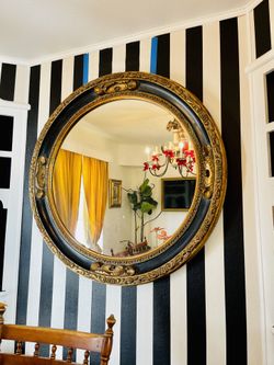 Large Elegant Mirror  45” Round