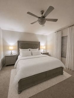 King size Headboard/bed frame w 2 nightstands