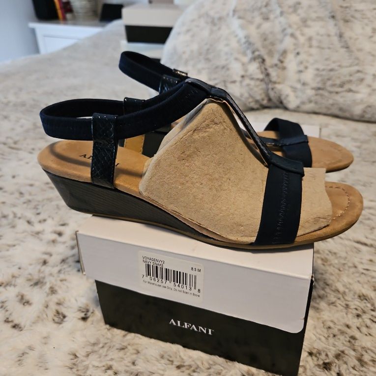 Alfani Navy Sandals Size 8.5