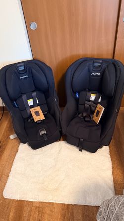 Nuna RAVA Car Seat