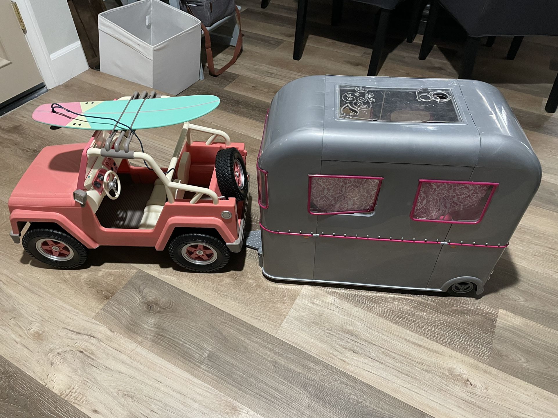 Doll Jeep And Trailer 