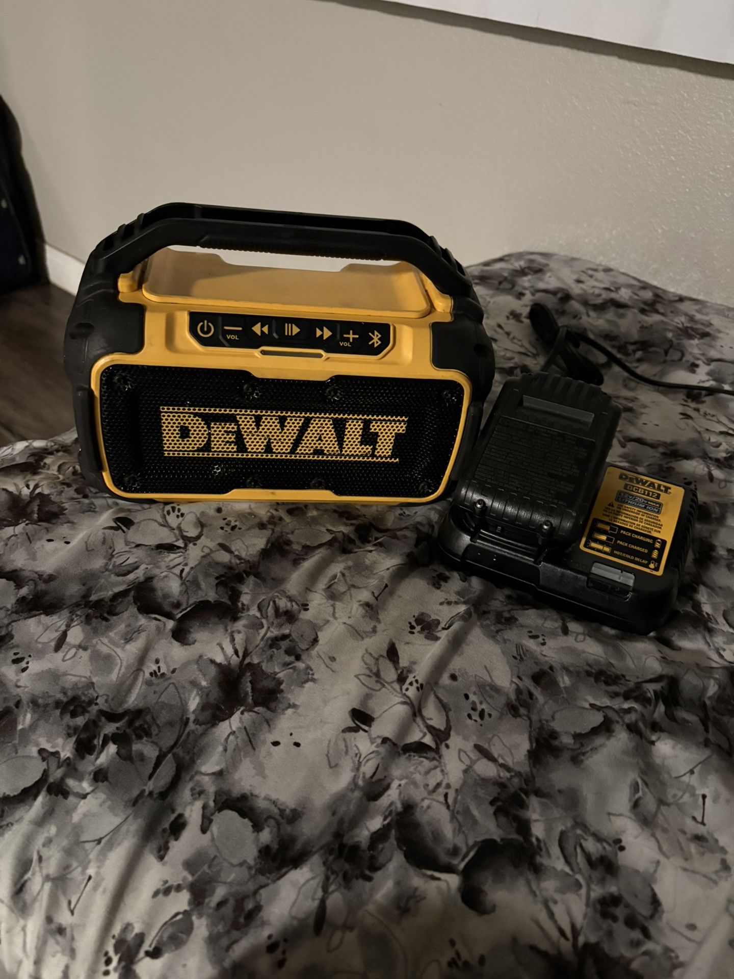 DEWALT BLUETOOTH SPEAKER/ 1.5 BATTERY