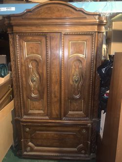 Chest bedroom dresser/ wardrobe Furniture set  - $200…… 