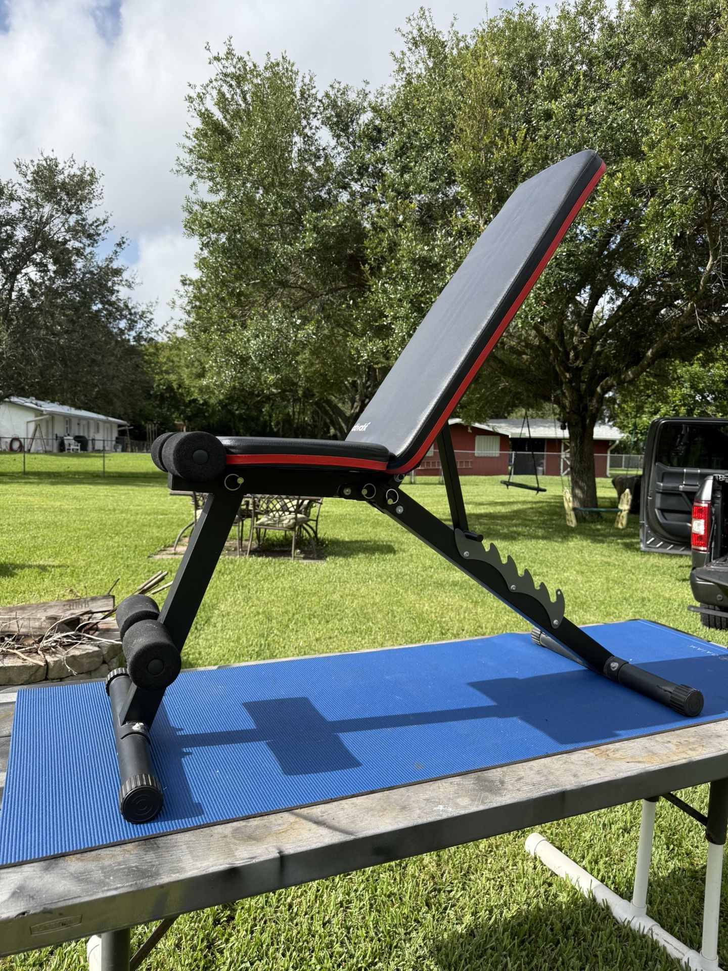 Versatile Workout Bench- Use With Or Without Weights