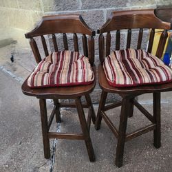 2 Wooden Swivel Bar Stools