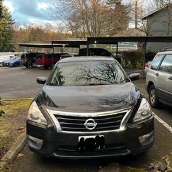 2013 Nissan Altima Black interior & exterior