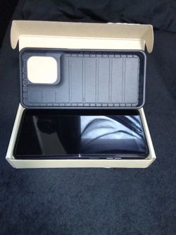 Moto g phone and case new