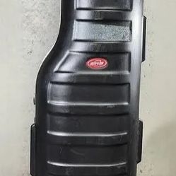 SKB Hard Shell Golf Case For Travel / Storage On 2 Wheels. Good Condition