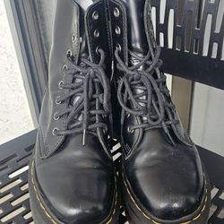 Dr. Martens Jadon Platform Boots Black Size 6