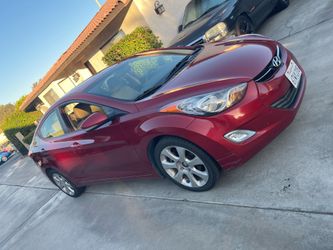 2012 Hyundai Elantra