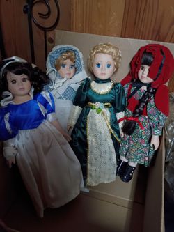 Lot of 4 Porcelain Collector Dolls