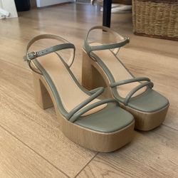 Chinese Laundry Platform Heels 