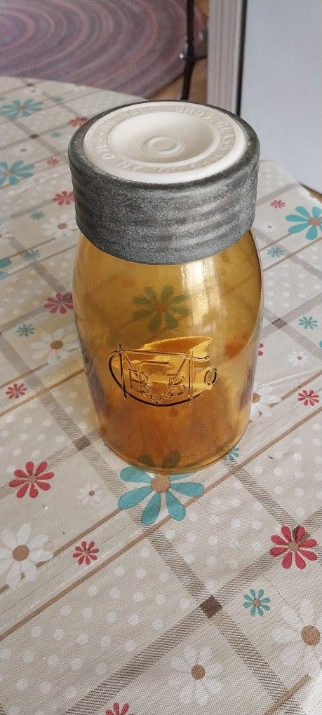Buffalo Jar A Repo Rare Yellow