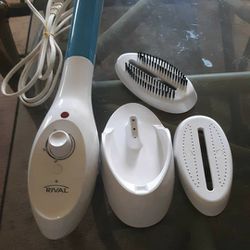 Hand Steamer With Attachments