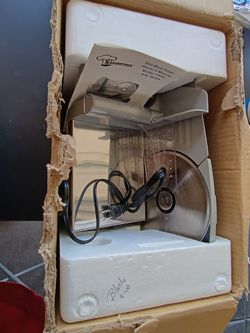 Savoureux deli meat slicer