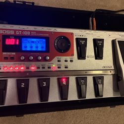 Boss GT-10B bass effects pedal
