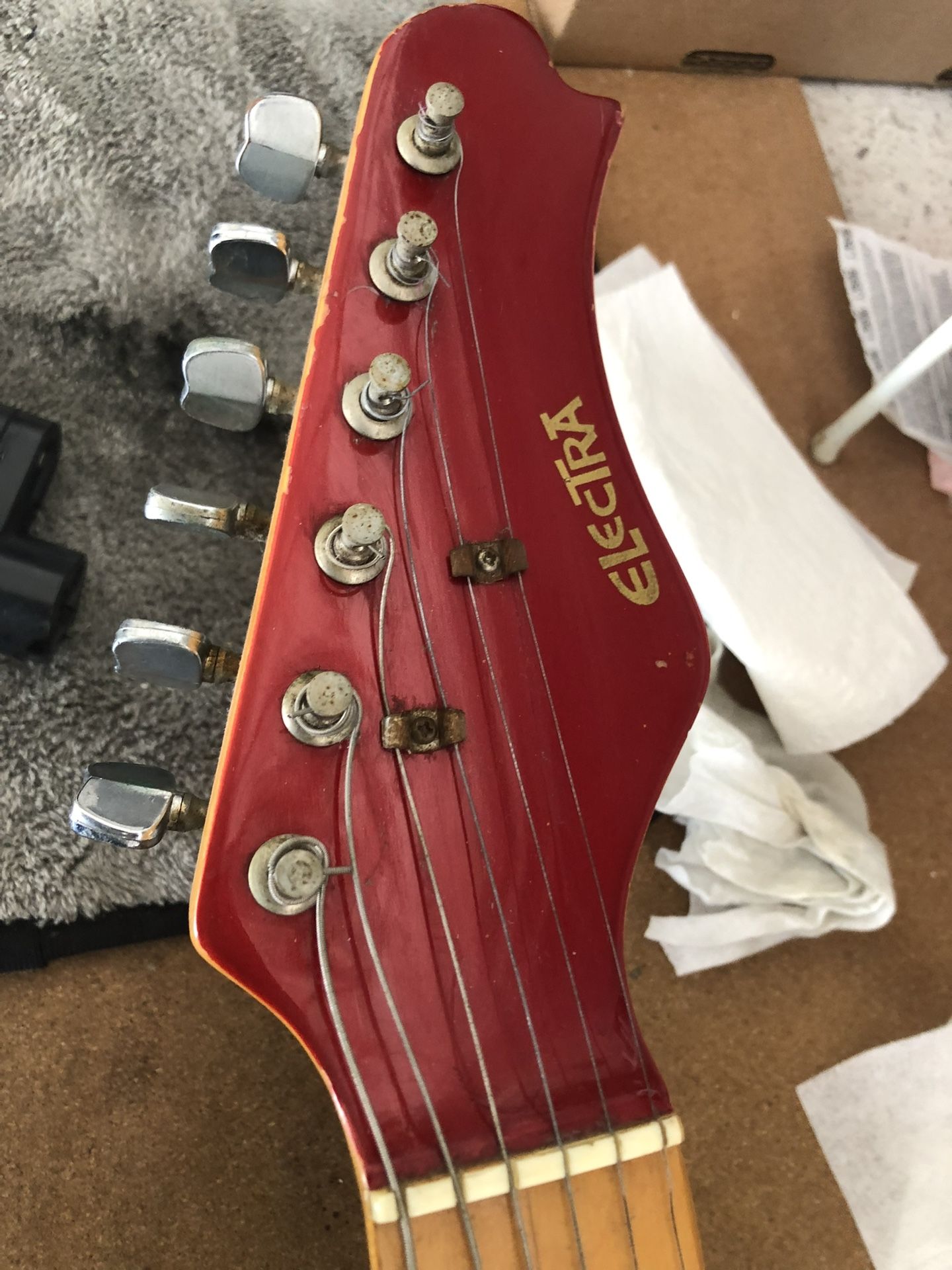 Electra electric guitar - TL600MR 70's or 80's RED, Maple neck /fingerboard
