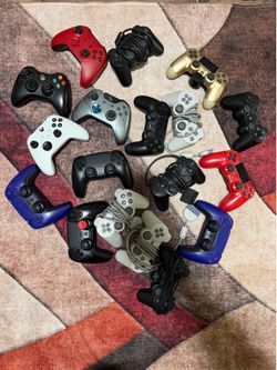 Playstation and Xbox controllers