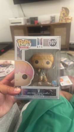 V funko pop 107