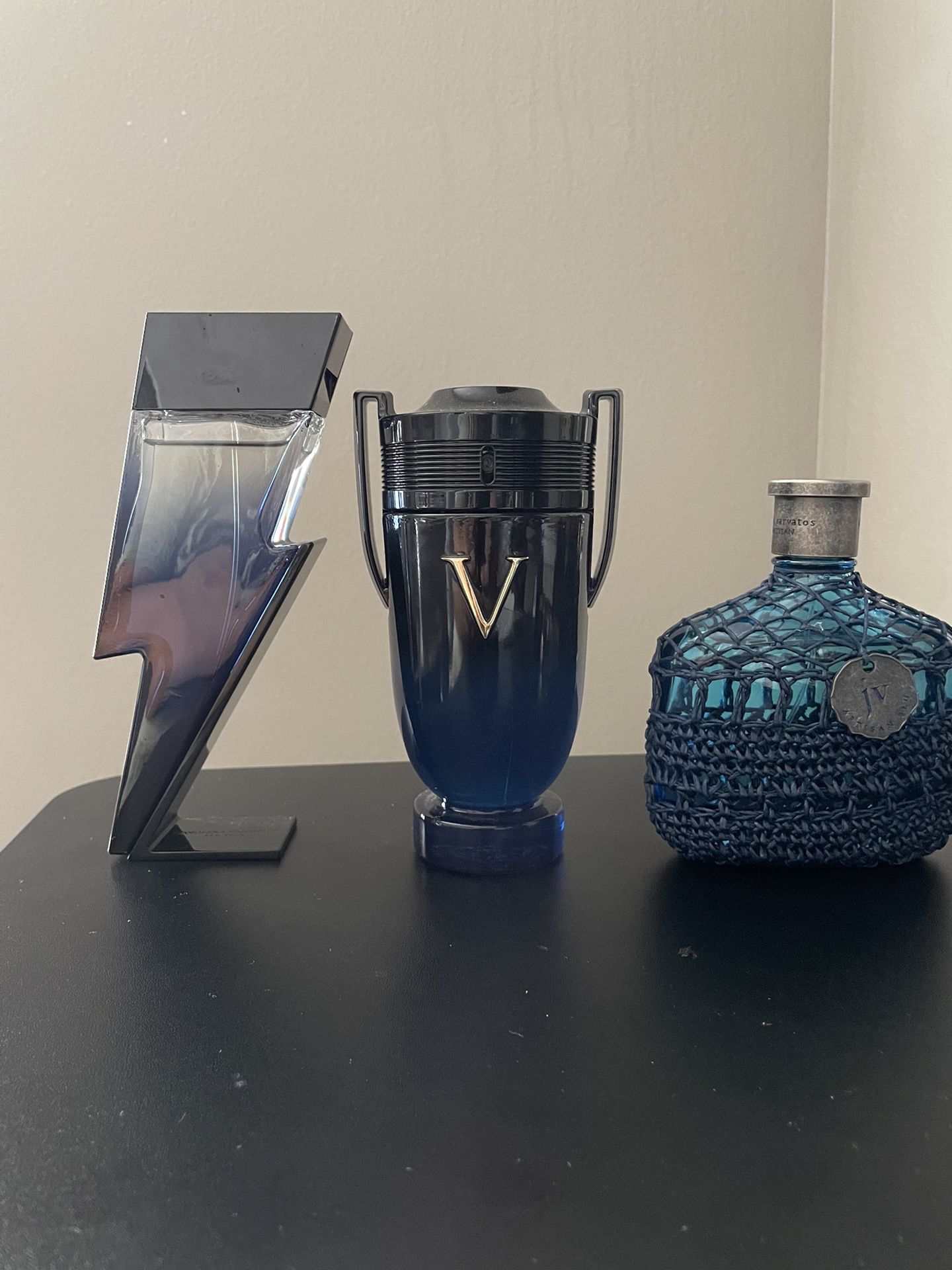 3ML Of Popular Fragrances SAMPLE SIZE
