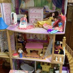 Dollhouse 
