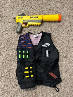 Nerf Fortnite Gun with detachable Barrel and Nerf Adjustable Vest
