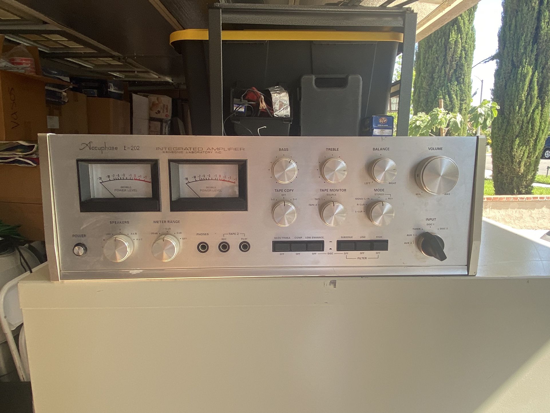 Accuphase E-202