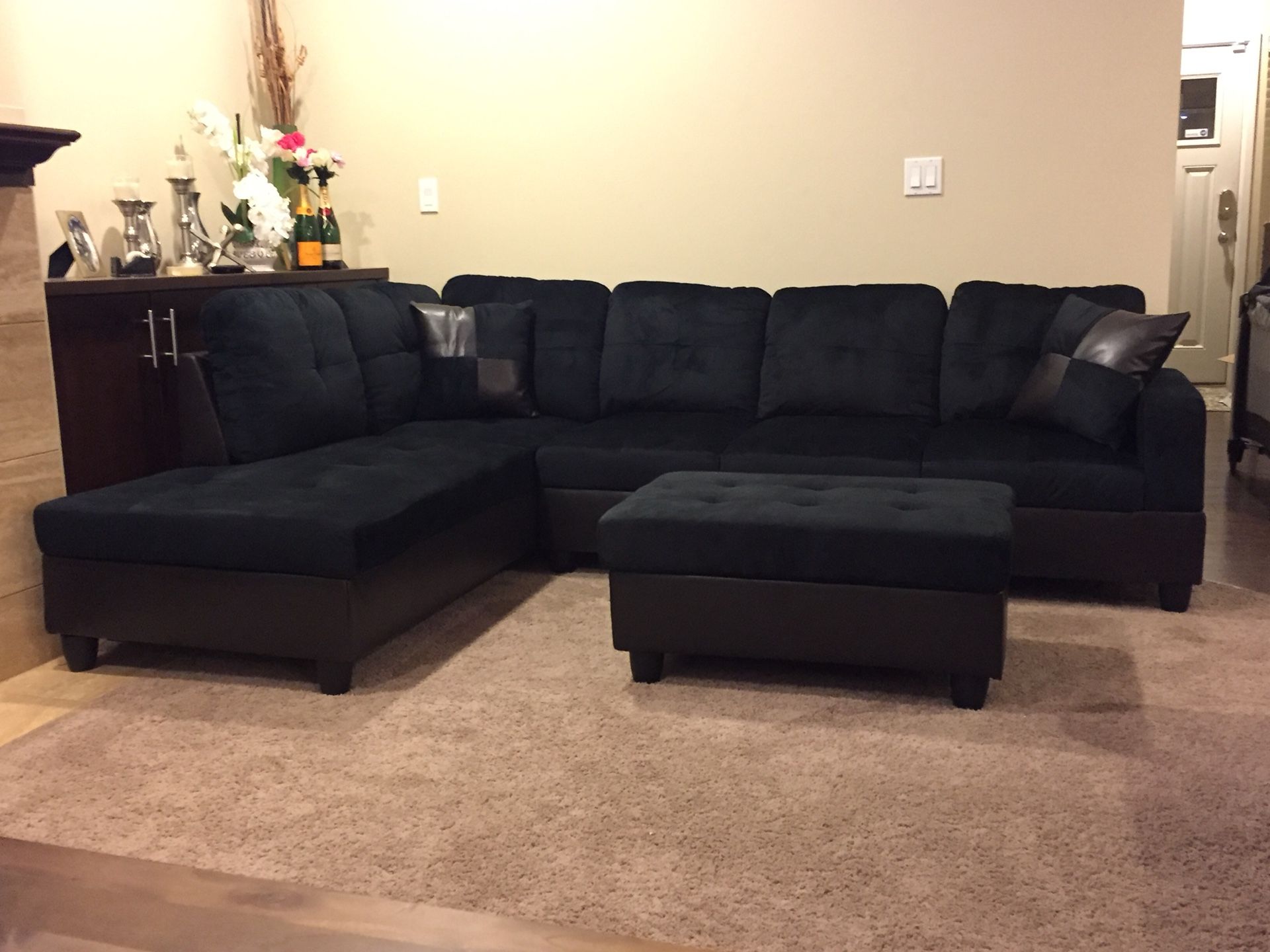 Black microfiber sectional couch for Sale in Federal Way WA OfferUp