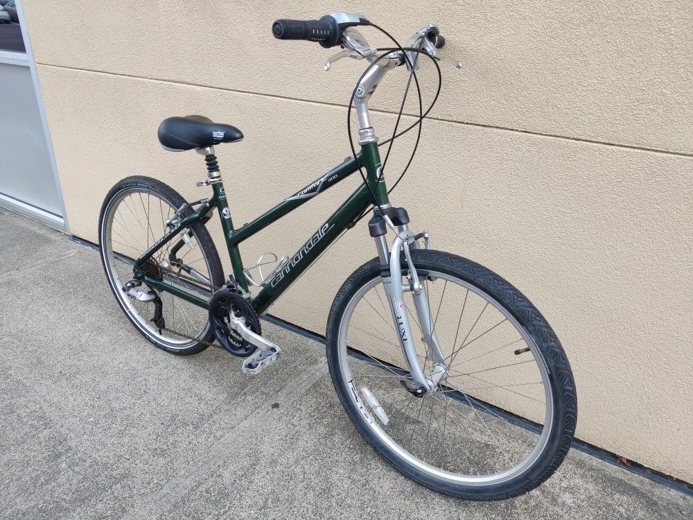 Cannondale Comfort 26" 24-Speed Hybrid City/Mountain/Road Bike - Adj. Rock Shox Shocks - Light 19" Frame - TUNED! - SERFAS Comfort Seat (MSRP $530)