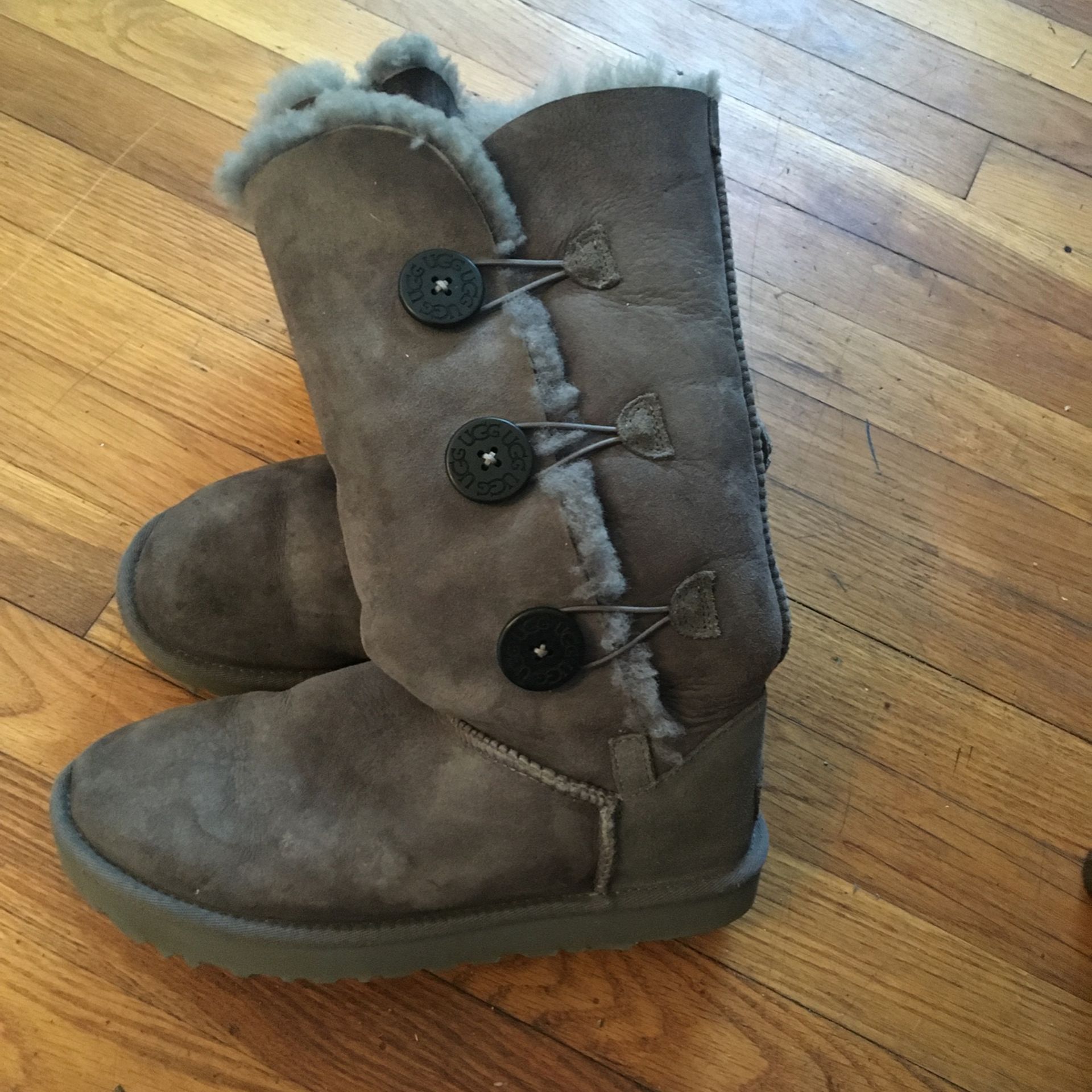 Woman’s UGG Grey Tall Boots