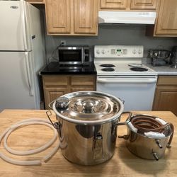 Olizee Distiller (Brand new In Original Box)