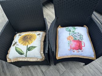 Set of 2 Beautiful Farmhouse Pillows - 2 Almohadones Rústicos