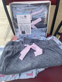 Pajamas 3 Piece Set  2 Set For 15 