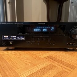 Yamaha RX-V365 HDMi 100-WPC AV Receiver (Excellent Condition)